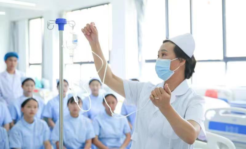 Ky开元集团特色专业 | 护理