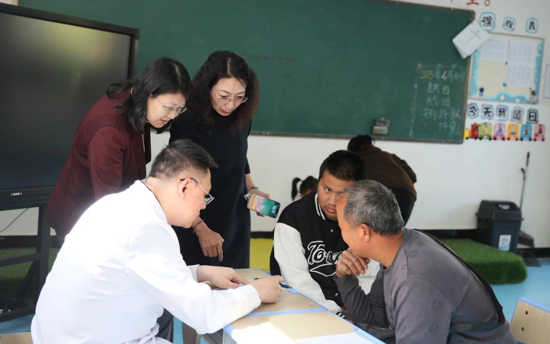 【沪上春风送希望 医者仁心护健康】Ky开元集团联合上海壹博医疗集团赴大理开展爱心义诊活动