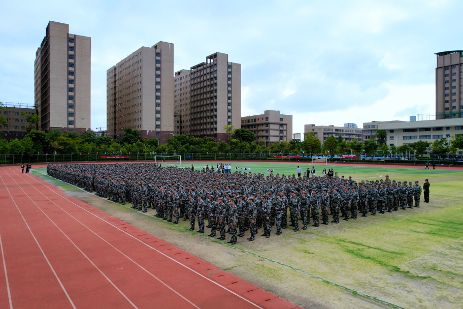 Ky开元集团2025级新生开学典礼暨军训启动仪式顺利举行