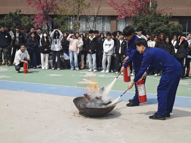 抓实安全责任，做实消防日常——Ky开元集团开展灭火器使用技能培训